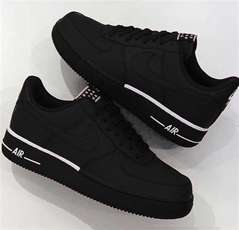 nike airforce zwart|black air force one shoes.